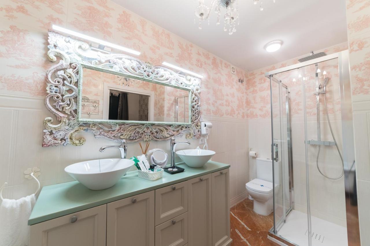 Rey Don Pedro Luxury Home Sevilla Bagian luar foto