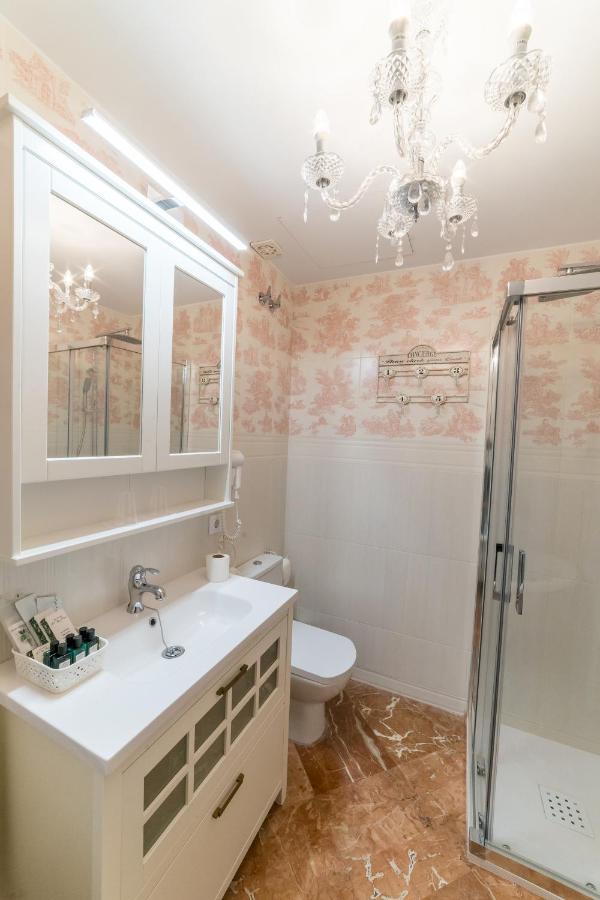 Rey Don Pedro Luxury Home Sevilla Bagian luar foto